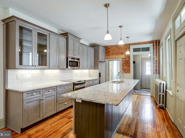 243 N 4th St, Columbia, PA 17512