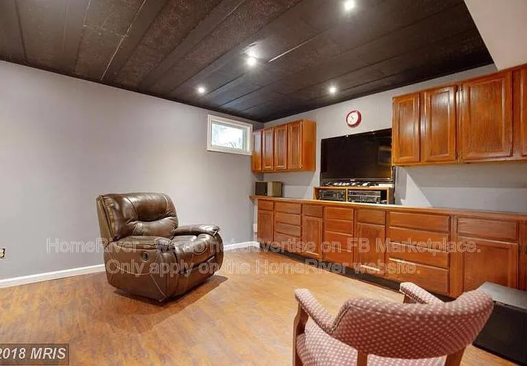 4417 Neptune Dr — Photo 21