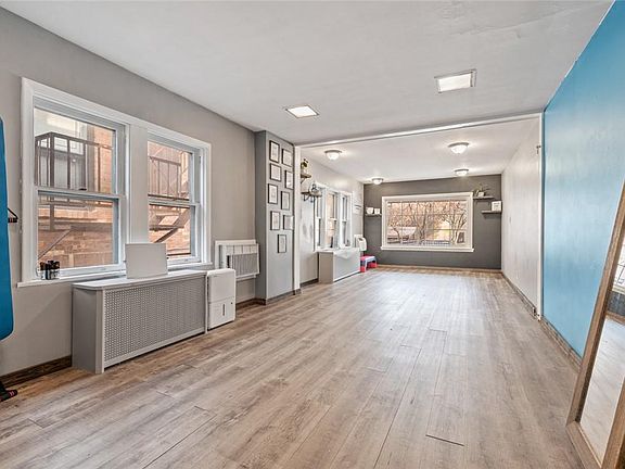 4th image of 436 Allegheny River Blvd #2