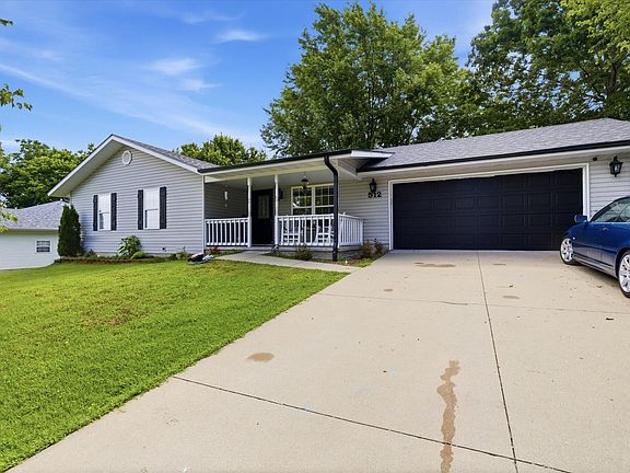 4th image of 512 N Dill Street