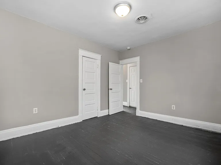 2510 4th Ave — Photo 13