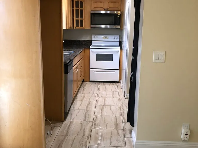 19849 Vermont Ln — Photo 24