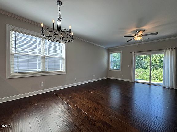 3rd image of 317 Old Grove Ln