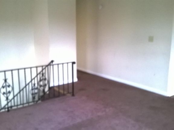2nd image of 148 E Tiverton Way