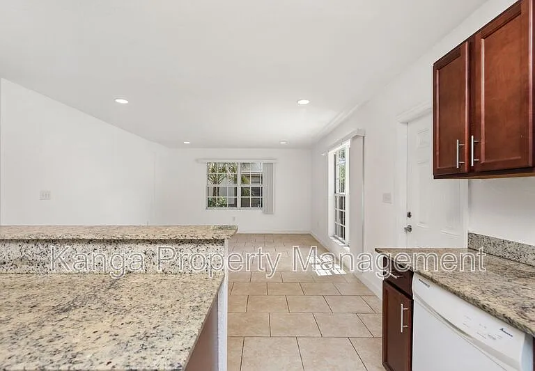 3525 NW 114th Ln #3525 — Photo 9