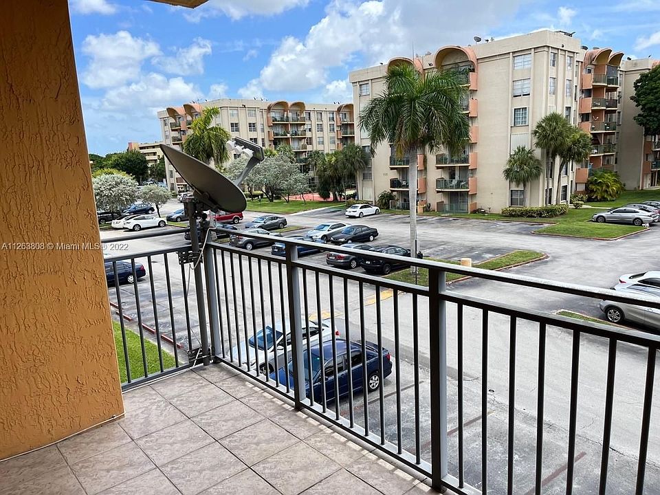 1st image of 9300 Fontainebleau Blvd #E309