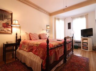 83 Longwood Ave ROOM 2, Brookline, MA 02446
