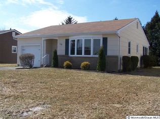 10 Langley Rd, Toms River, NJ 08757