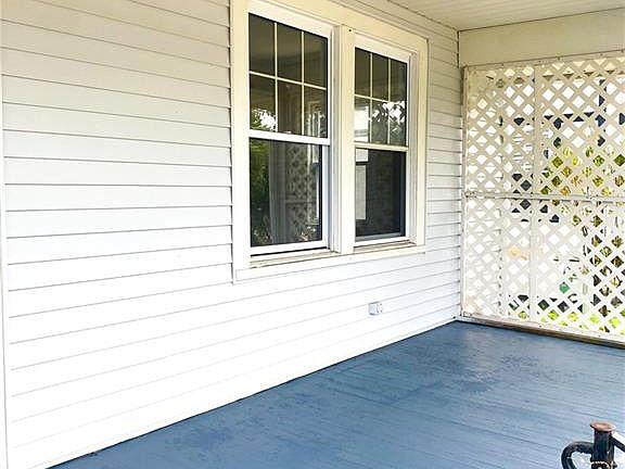 2nd image of 707 Hampton Ave