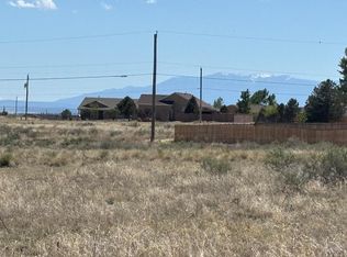 524 E Chadwick Dr, Pueblo West, CO 81007