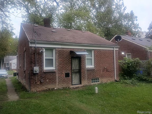 3rd image of 19429 Forrer St