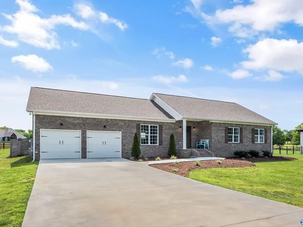 210 McPeters Rd, Grant, AL 35747