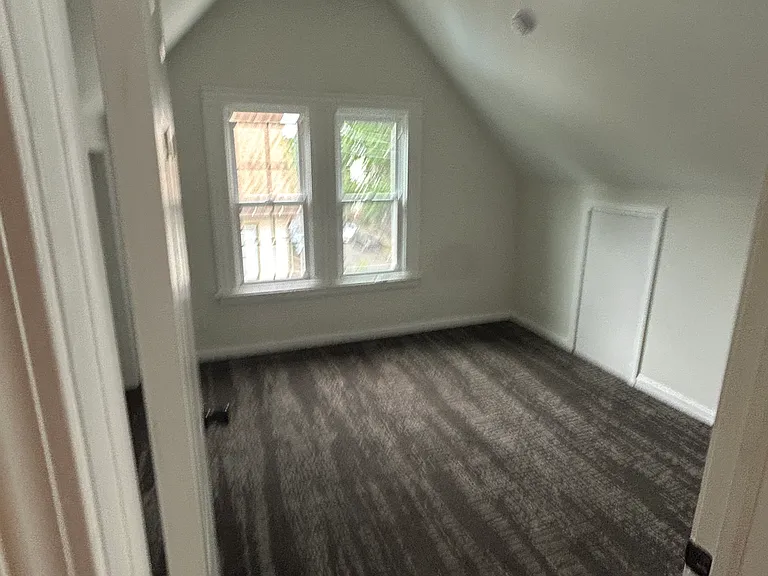 174 Hallock Ave #2 — Photo 12