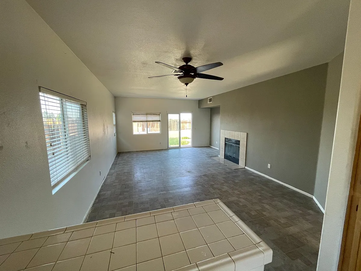 Building Photo - 10560 Inyo Ct