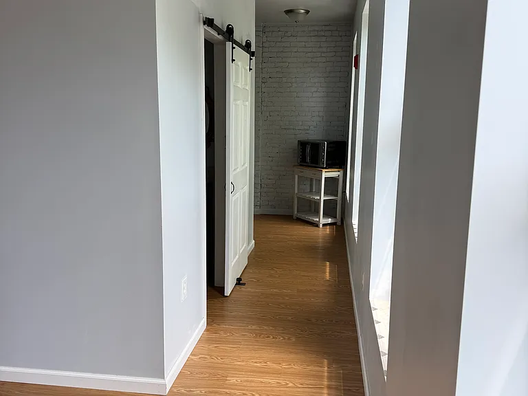 415-417 Main St #2A — Photo 2