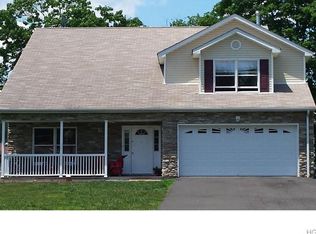 3 Lewis Dr, Stony Point, NY 10980