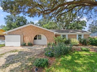 6928 Falcon Ln, Pensacola, FL 32526