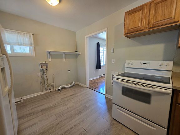 2nd image of 1234 Pine St