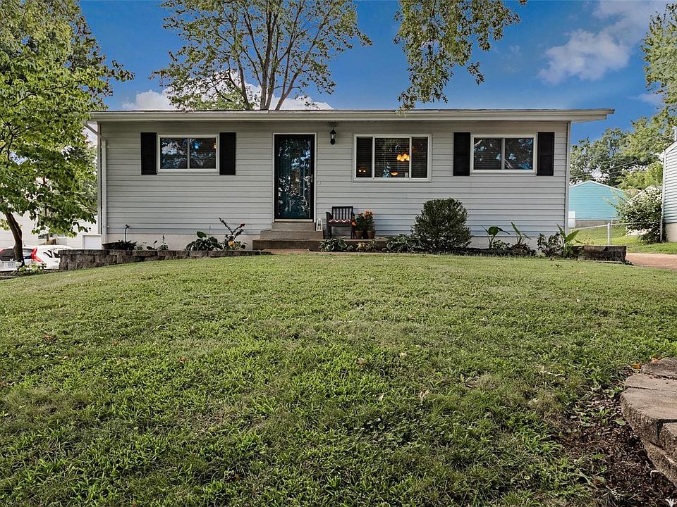 1st image of 216 Arras Dr