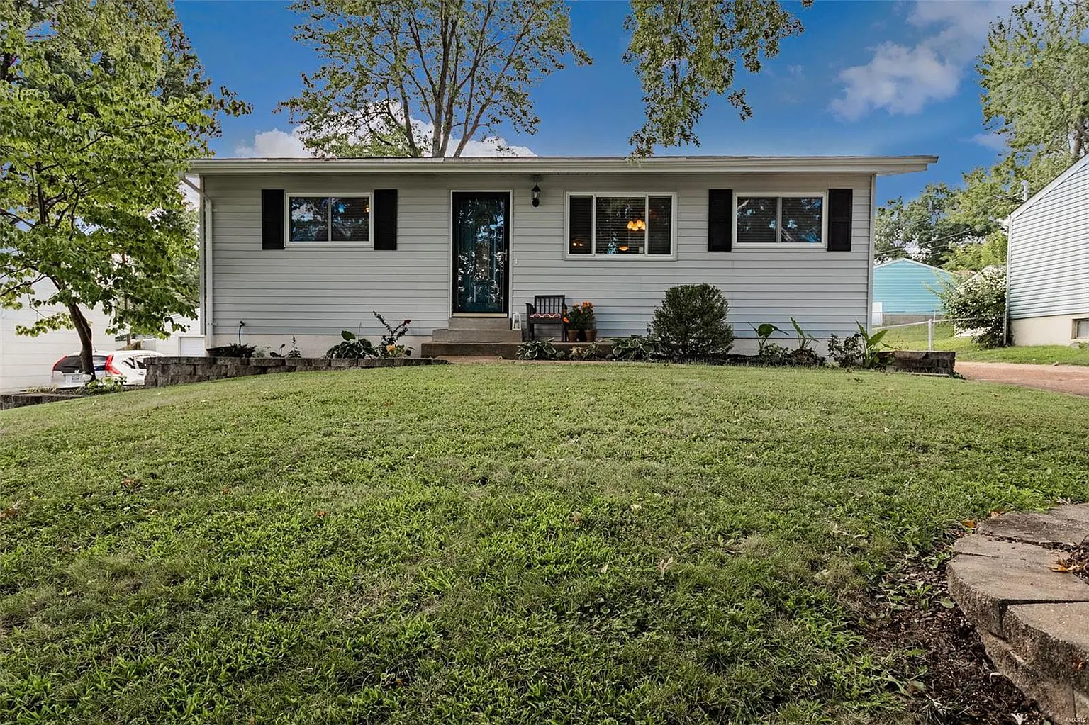 216 Arras Dr photo 1