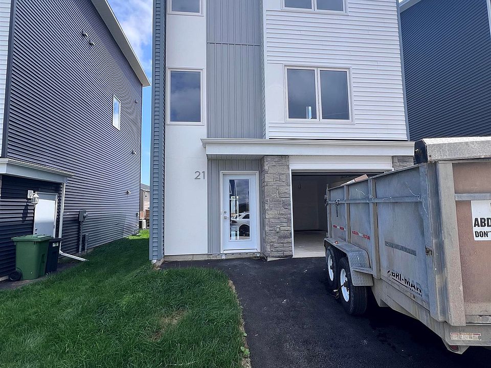 1st image of 21 Zeppelin Cres