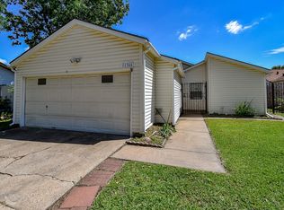 11366 Oakcenter Dr, Houston, TX 77072