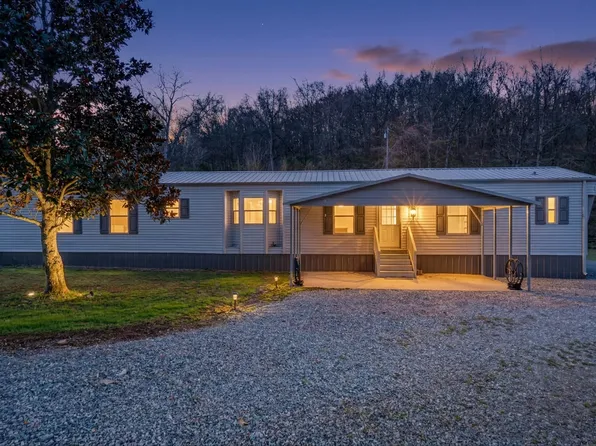 4355 Browning Branch Rd, Bethpage, TN 37022