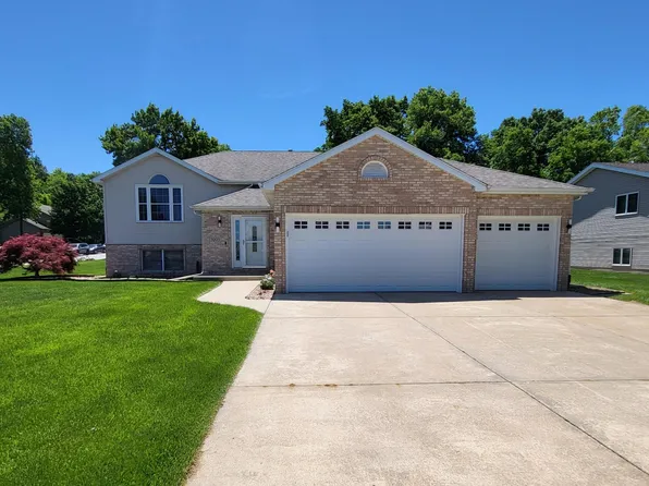 5005 Gull Dr, Schererville, IN 46375