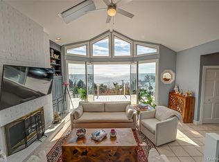 321 E Montauk Hwy, Hampton Bays, NY 11946