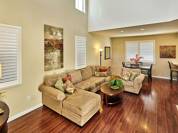 3rd image of 845 Windsor Hills Cir