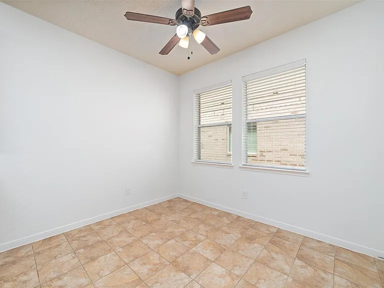 8914 Parlin Ridge Dr — Photo 27