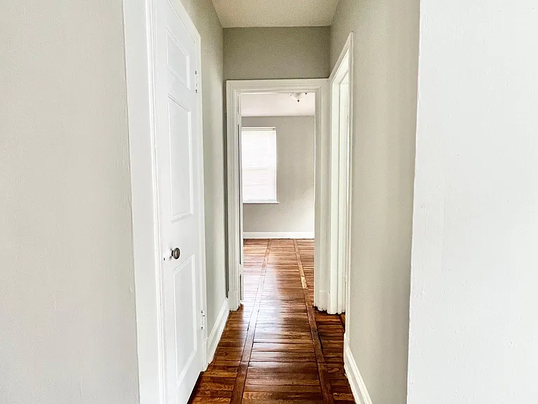 1441 Somerset Pl NW #202 — Photo 9