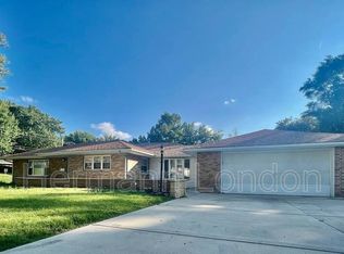 1080 Harrison St, Florissant, MO 63031