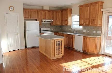 5th image of 3561 Hamilton St