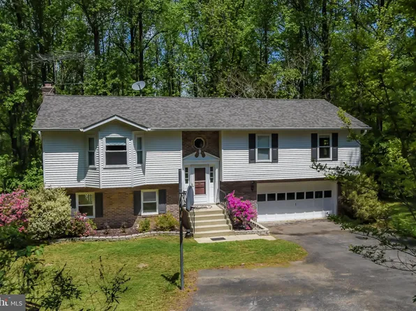 2920 Karen Dr, Chesapeake Beach, MD 20732