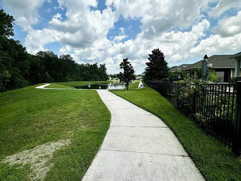 227 Sawmill Landing Dr — Photo 24
