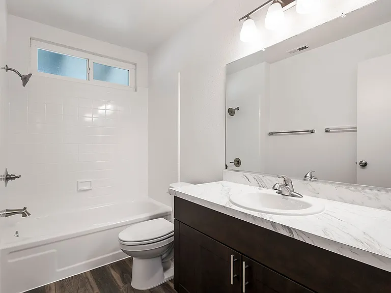 Sheridan Square Apartments — Photo 46