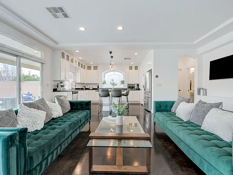 5556 Dancing Fox Ct — Photo 10