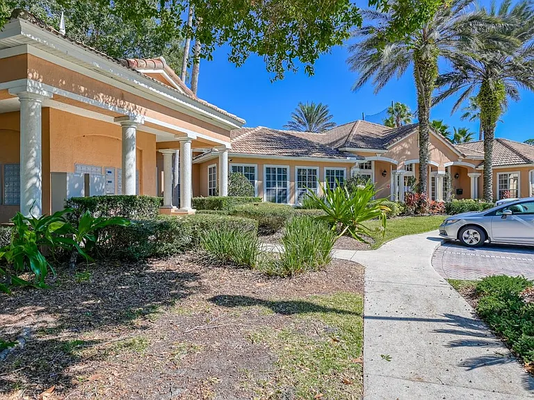 605 Fairway Dr #305 — Photo 11