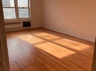 9707 67th Ave APT 5C, Flushing, NY 11374