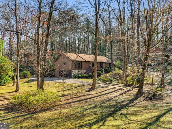 360 W Spalding Dr, Sandy Springs, GA 30328