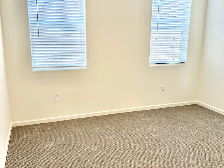 1473 Concord Way — Photo 32