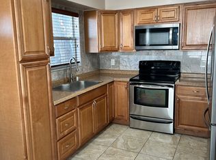 2871 Willow Ave APT B, Largo, FL 33771