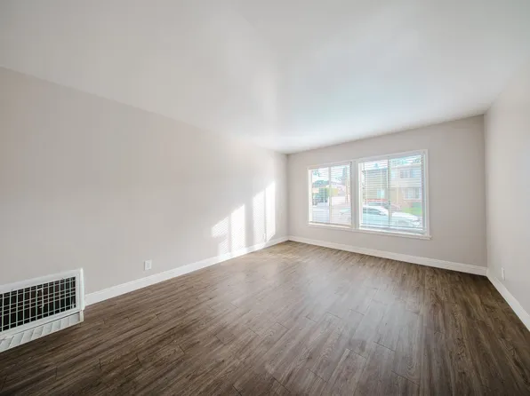 Milmor Gardens, 761-799 E 46th St #1005, Long Beach, CA 90807