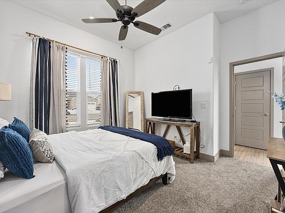 5th image of 9413 1/2 Hill Springs Ln