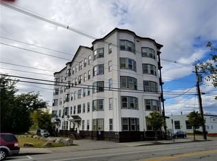 69 Lincoln St, Lewiston, ME 04240