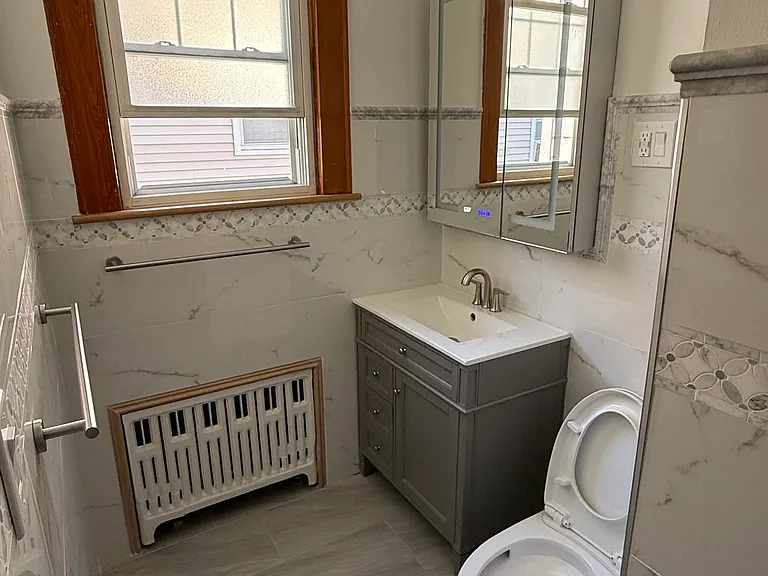 814 Vine St #2 — Photo 13