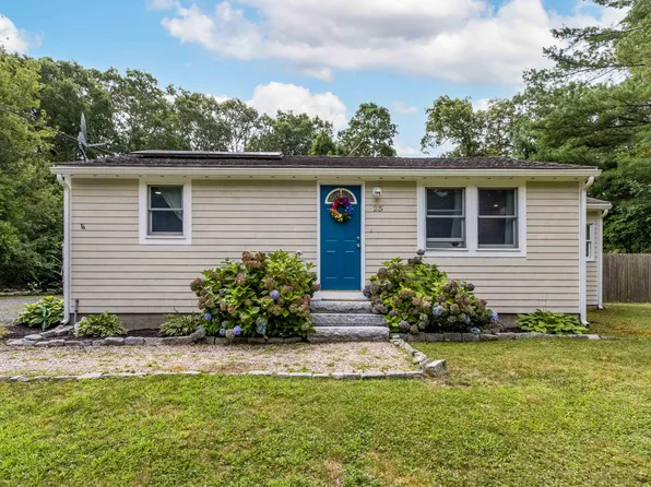 23 Highview Avenue, Mashpee, MA 02649