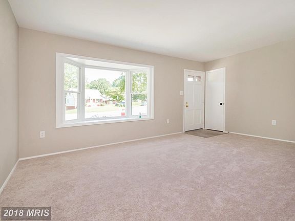 5th image of 14757 Delta Ct