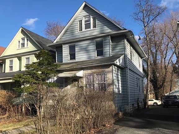 4th image of 256 Glenwood Ave